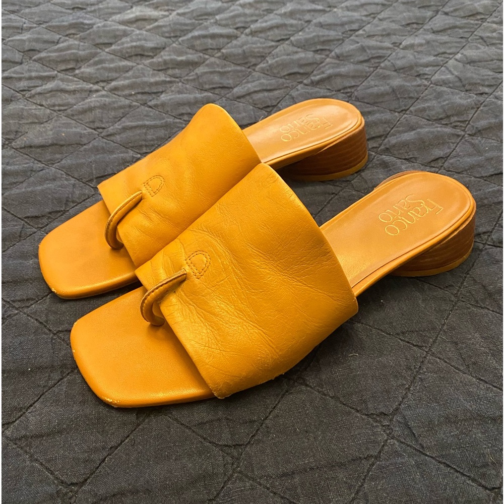 Ladies 8.5 Genuine Leather Slides